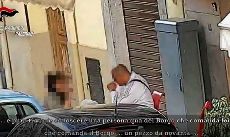 un tentativo di estorsione ripreso dai Carabinieri