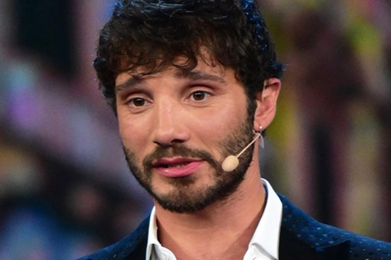 stefano-de-martino-baffi