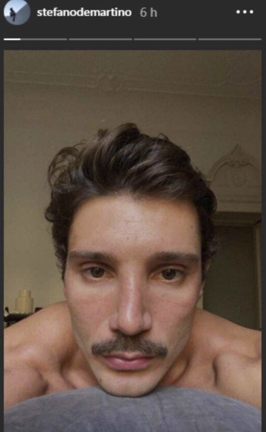 Stefano De Martino baffi