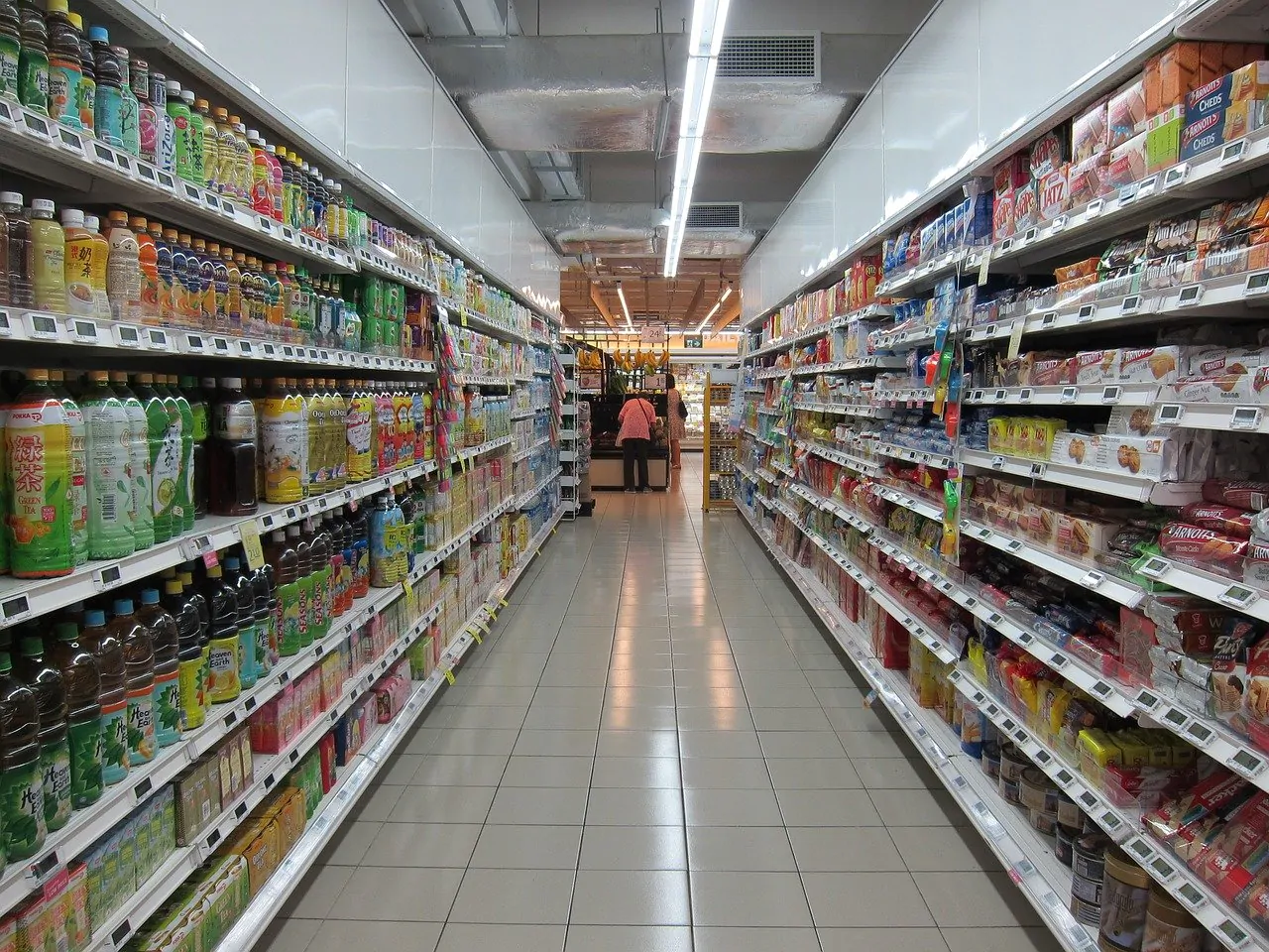 illustrazione degli scaffali di un supermercato