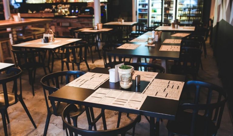 Bar vietato parlare di Coronavirus