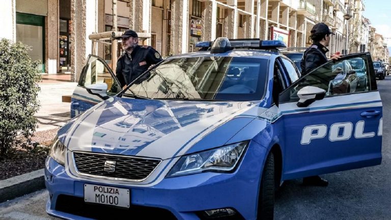 Bologna uccide padre martellate