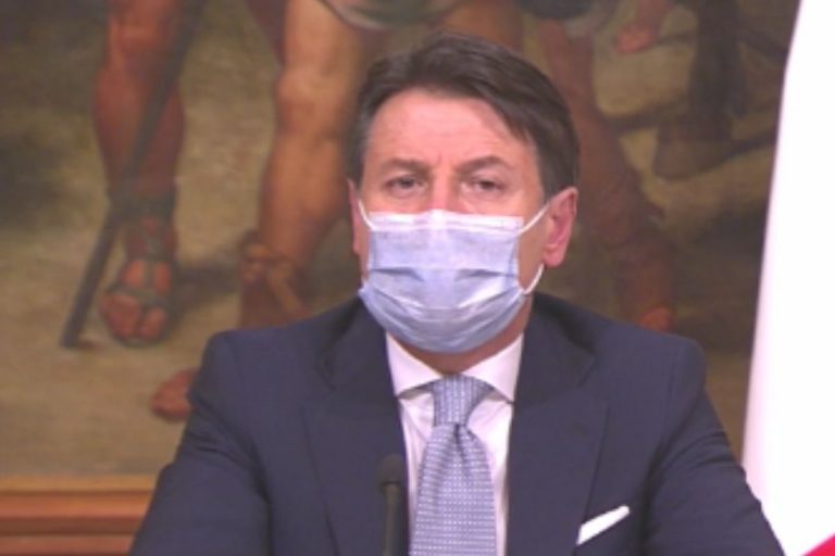 Conte Natale rispettiamo regole