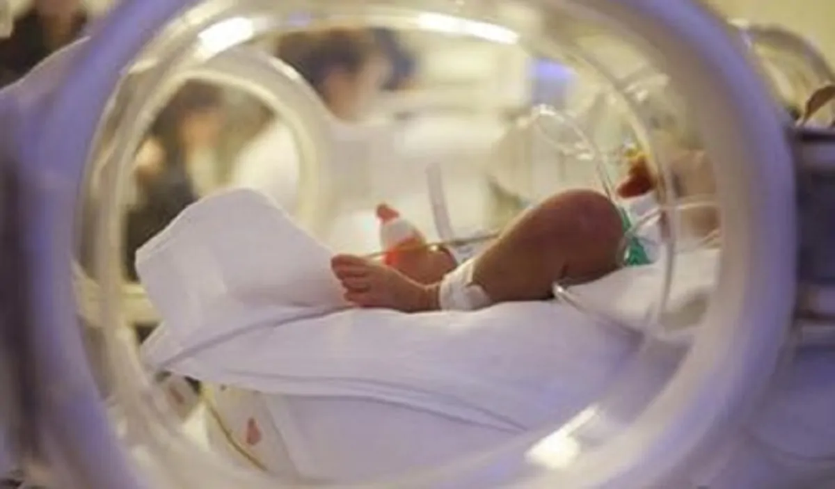 Lecce, scoperto focolaio in Pediatria: tra i positivi anche una neonata