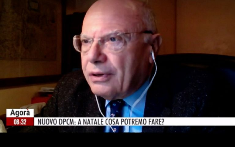 Coronavirus, Galli: "Folla shopping? Terza ondata sarà fatale"
