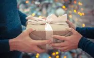 Idee regalo di Natale per lei: come scegliere con gusto