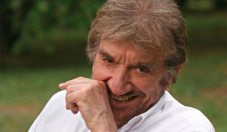 gigi proietti minuto di applausi