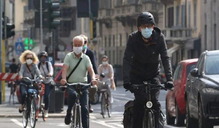 Lombardia arancione, spostamenti e regole: come cambierebbero