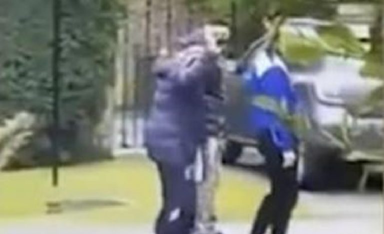 Maradona saluto bambino