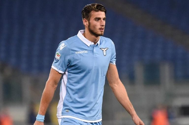 multato calciatore che ha diffuso il video dell'aereo della lazio