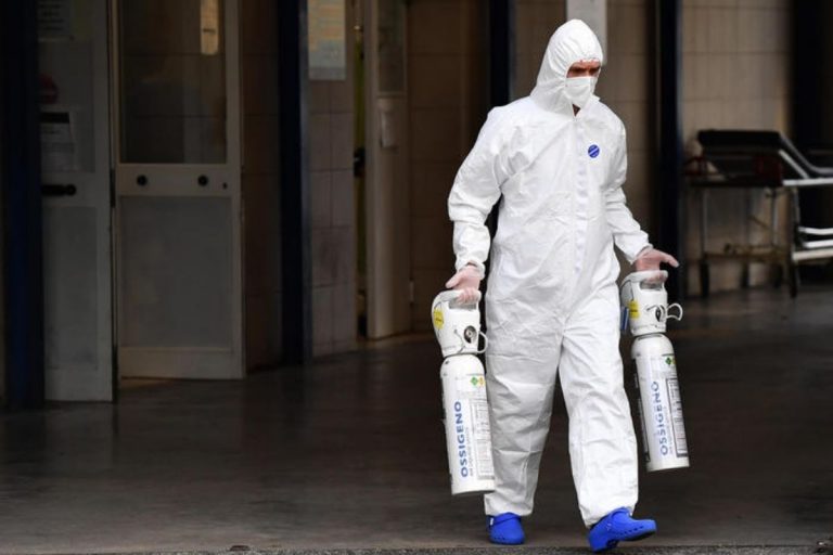 Napoli bombole d'ossigeno subacquei