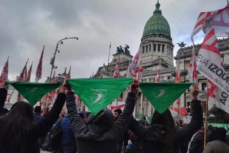 presidente fernandez presenta legge per aborto