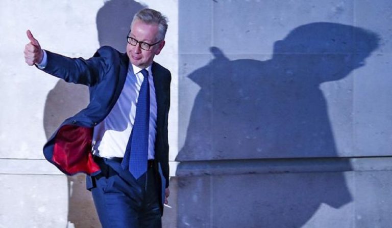 regno unito gove lockdown mese