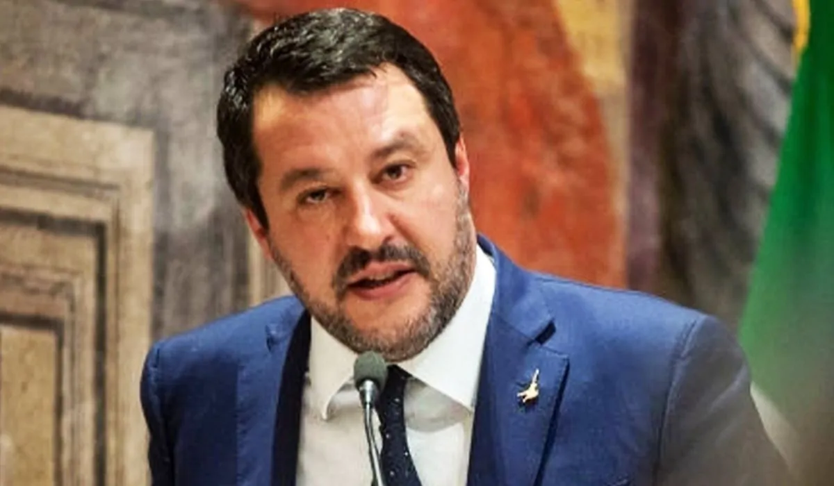 Salvini convegno negazionisti