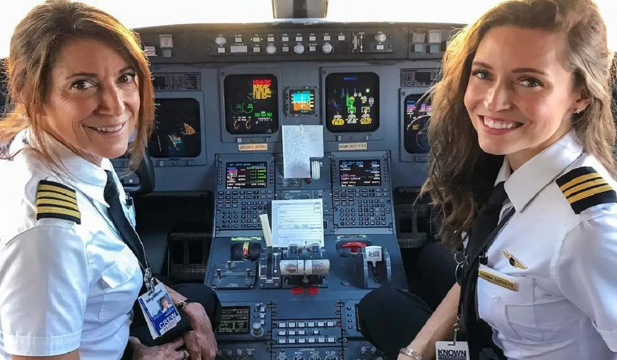 Mamma e figlia pilotano aereo di linea
