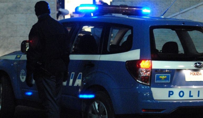 Ubriaco investe 19enne sulle strisce