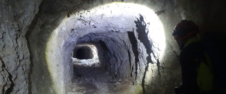 Tunnel