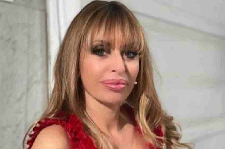 Alessandra Mussolini lascia politica