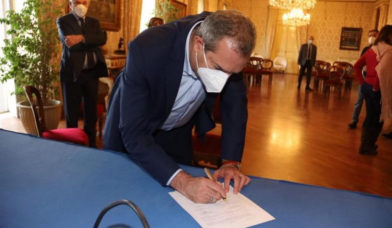 De Magistris Campania zona gialla