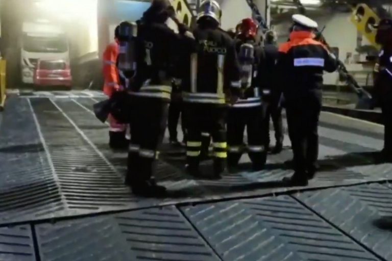 Incendio traghetto Sardegna