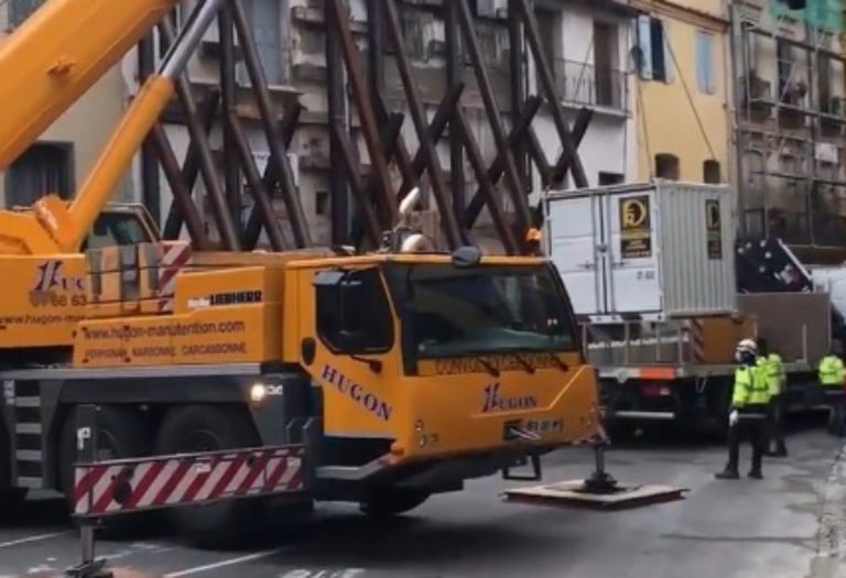 ingrassa e resta bloccato in casa