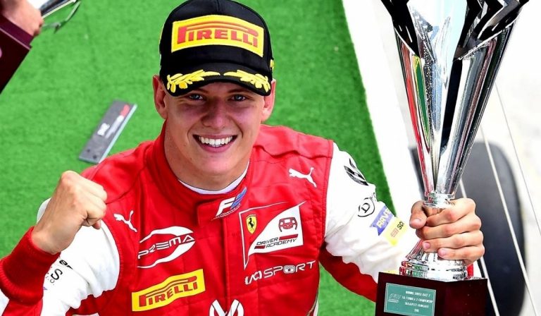 Mick Schumacher campione del mondo