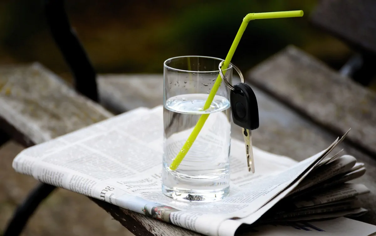 Multato per bicchierre d'acqua