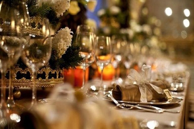 ristorante copre vetrine per non far vedere la festa privata. multati gli invitati senza mascherina