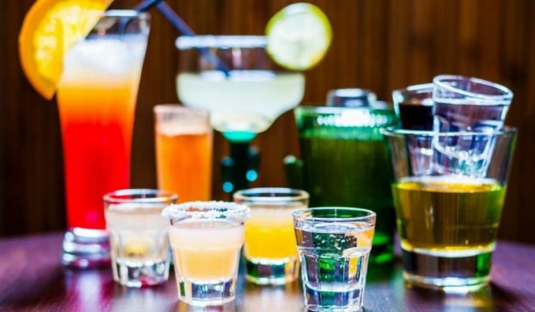 Pordenone, minorenne in coma etilico: "festeggiava" la zona gialla