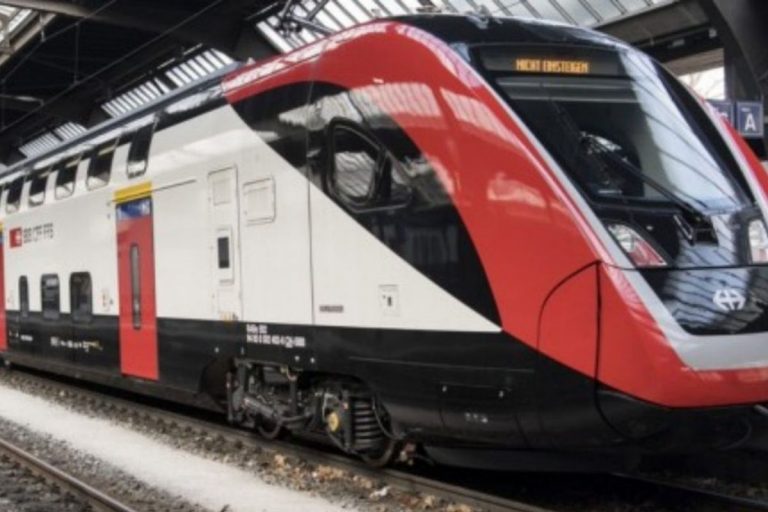 Svizzera blocca treni per Italia