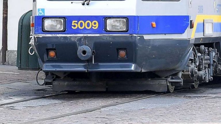 donna investita tram