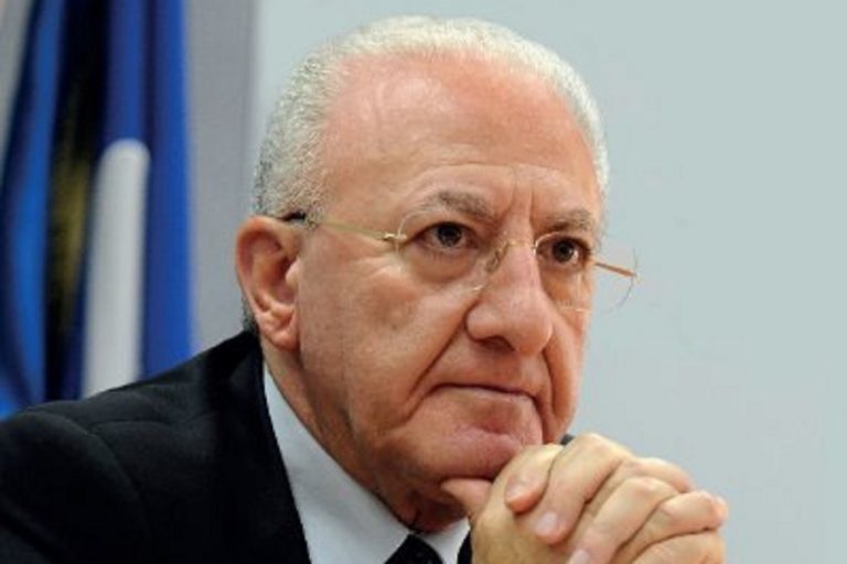 De Luca conferma le limitazioni per la Campania, le stesse della zona arancione