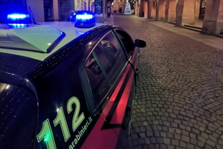 Abusa figlia arrestato