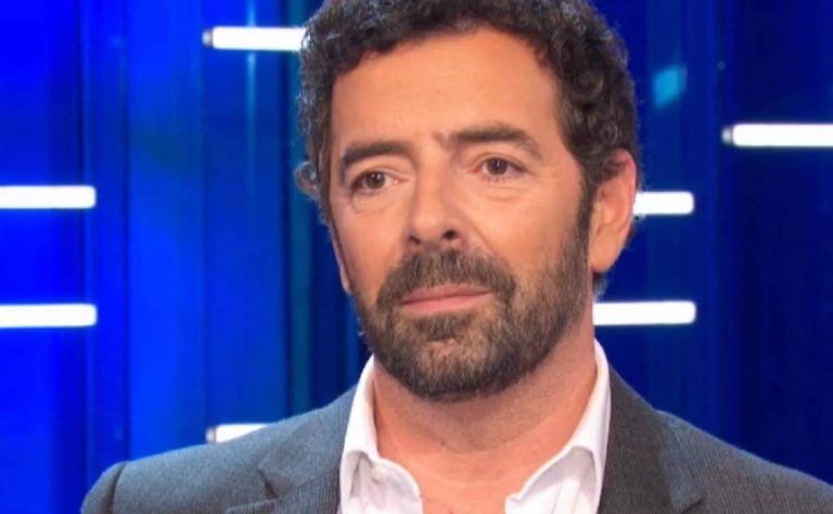 Alberto Matano chiude collegamento