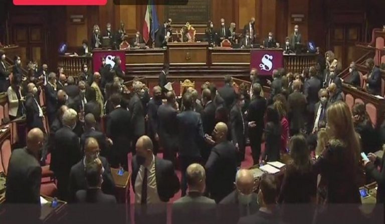 assembramenti senato