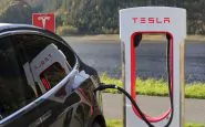 Auto Tesla richiamate per difetti sulla sicurezza