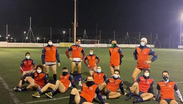 Roma, solidarietà calciatori in mutande