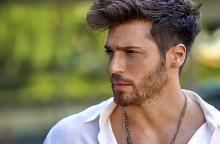 Can Yaman giacca