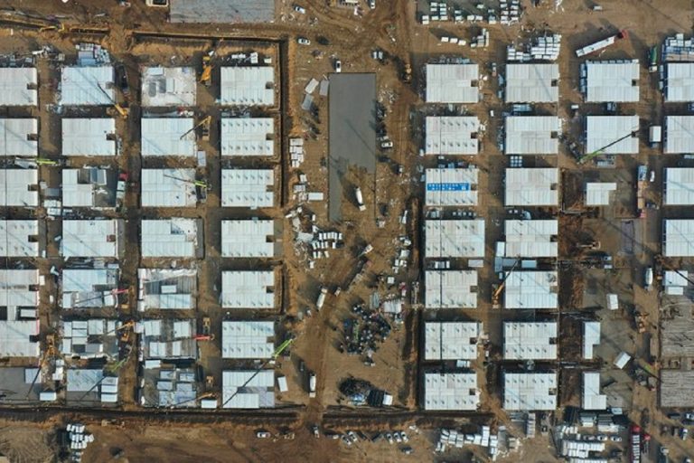 in cina costruito ospedale covid in appena 5 giorni