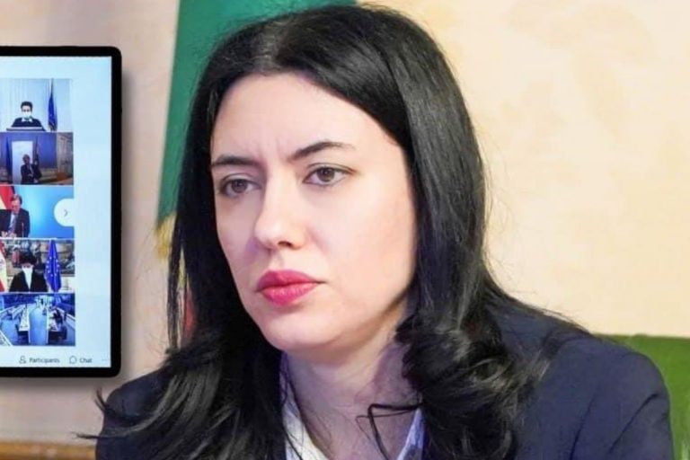 Crisi di governo rimpasto Azzolina