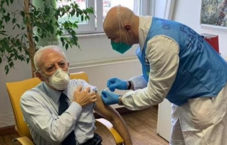 De Luca seconda dose vaccino