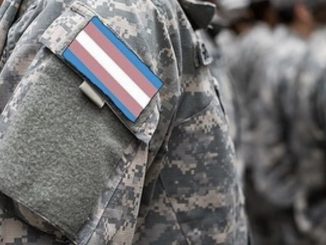 Rimosso il divieto di Trump di far entrare i transgender nell'esercito Usa