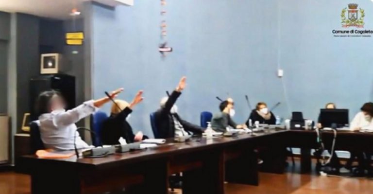 indagati consiglieri comunali Cogoleto