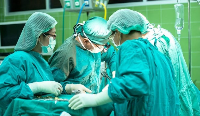 Londra ospedali al collasso