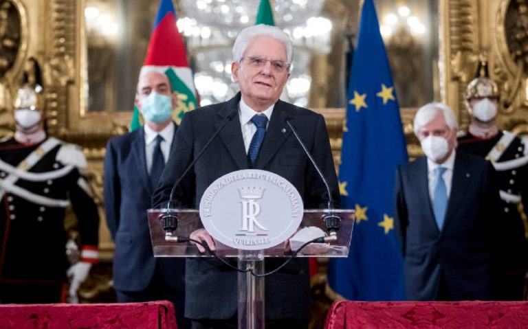 Mattarella lettera foglio