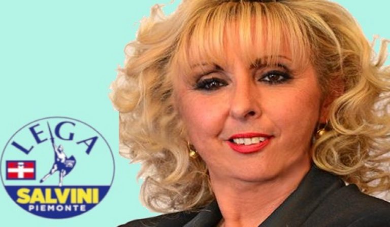 Pacchi aiuto negati agli stranieri, sindaca leghista agli arresti