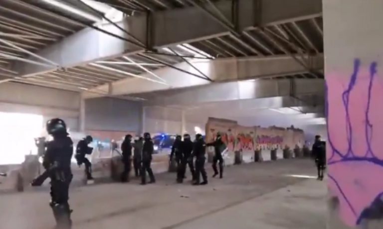 Rave party a Barcellona, interviene la polizia
