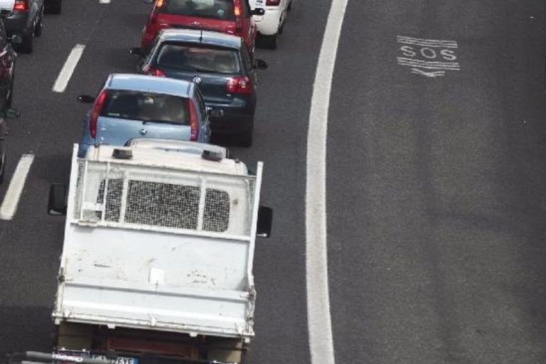 Roma investito uomo sul Raccordo
