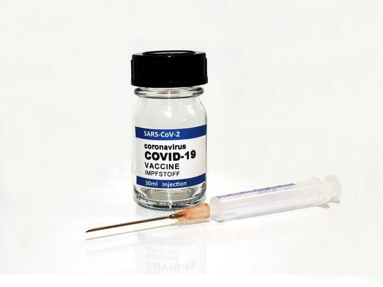 vaccino covid effetti