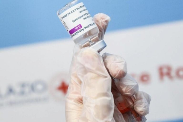 Ad AstraZeneca dosi Italia